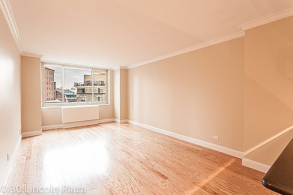 1st image of 30 W 63rd St APT 10S