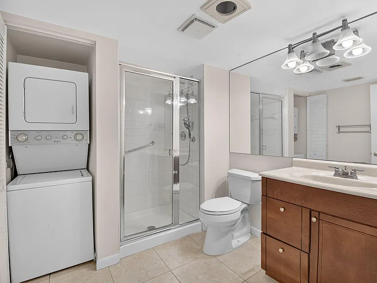 9264 Vista Del Lago #A — Photo 30