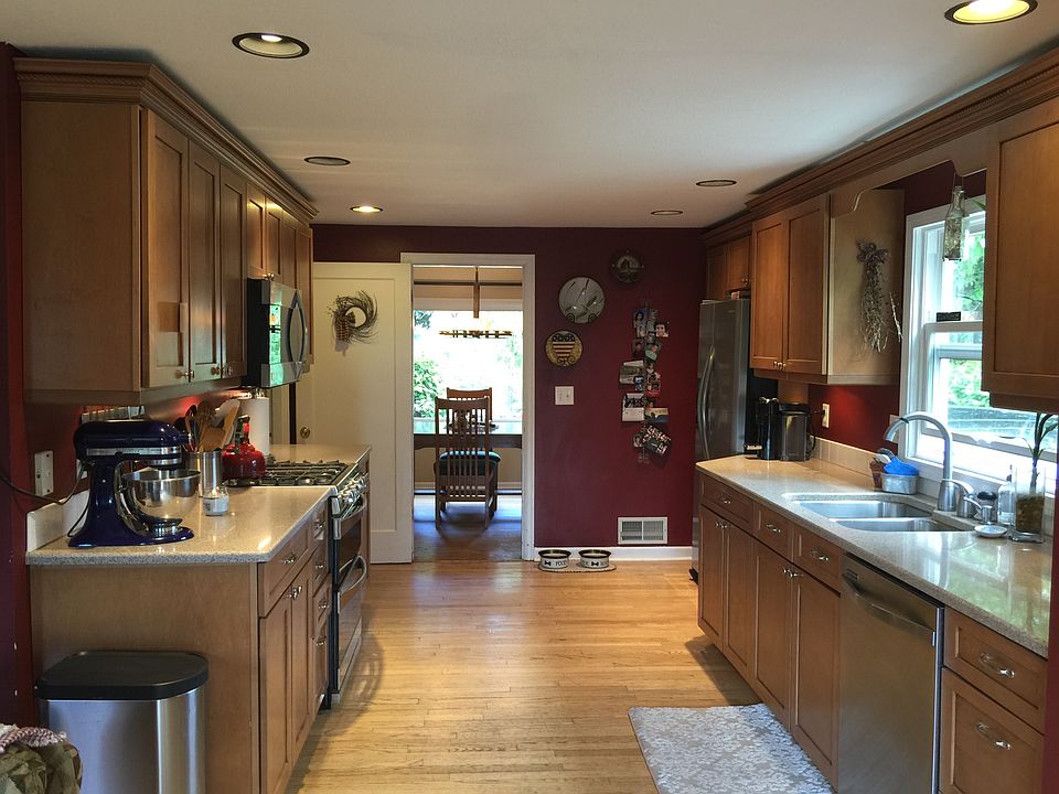 1st image of 3315 Quince St SE
