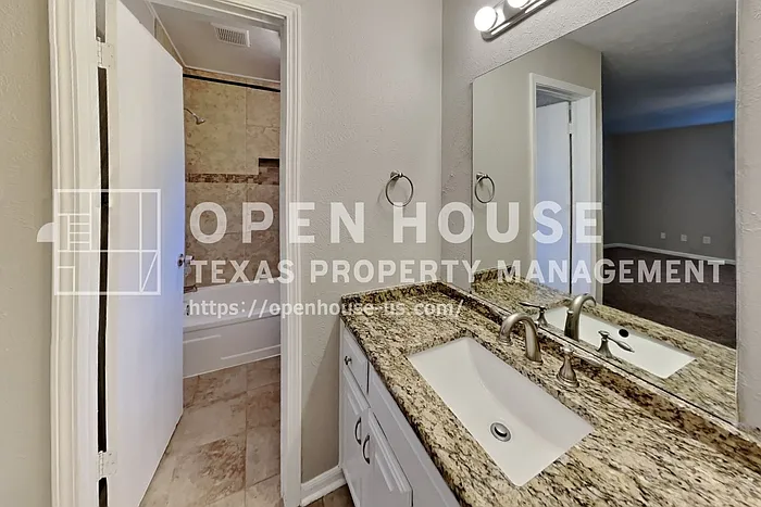 1025 Aspen Ln — Photo 10