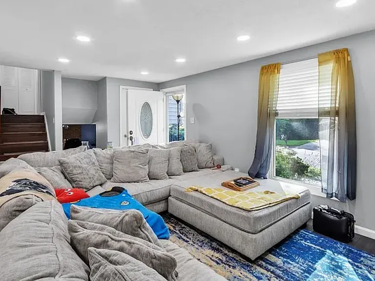 15337 Edgehill Dr — Photo 14