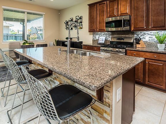 5th image of 3073 Kirkton Ln