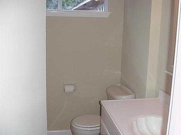 3rd image of 1633 Bayram Dr