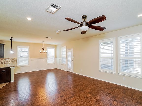 5th image of 106 Landing Ln