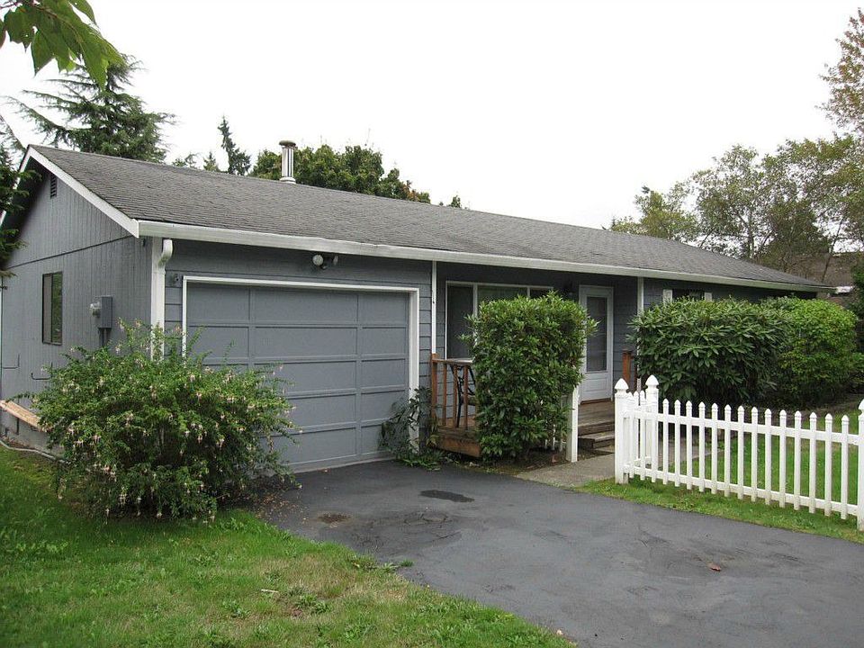 1st image of 3537 Lancashire Ct SE