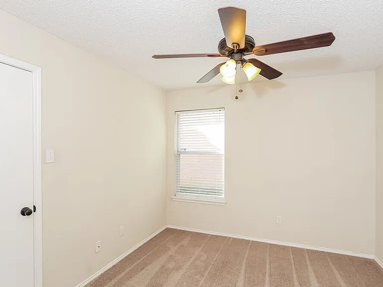 5903 Fawn Meadow Trl — Photo 17