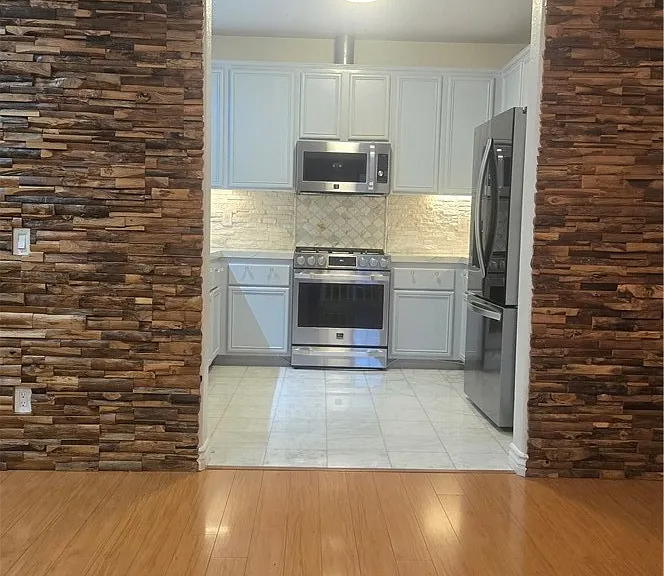 1240 McFadden Dr — Photo 8