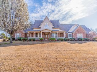 1300 N Locust St, Newark, AR 72562