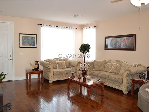 3rd image of 2320 Clarington Ave