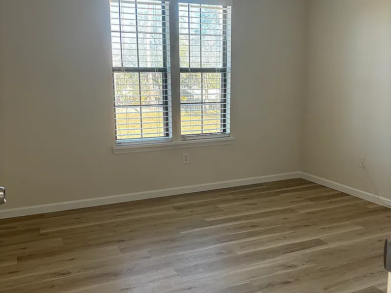 2329 Barcelona Ct — Photo 9
