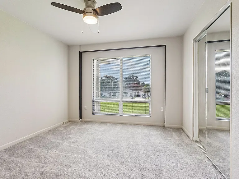 309 Opal St — Photo 10