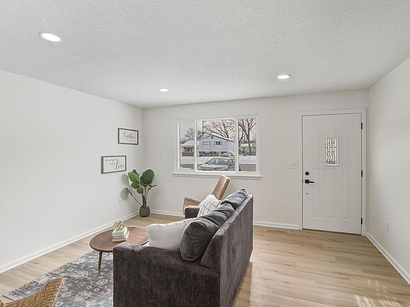 5th image of 5278 Glenbriar Ct