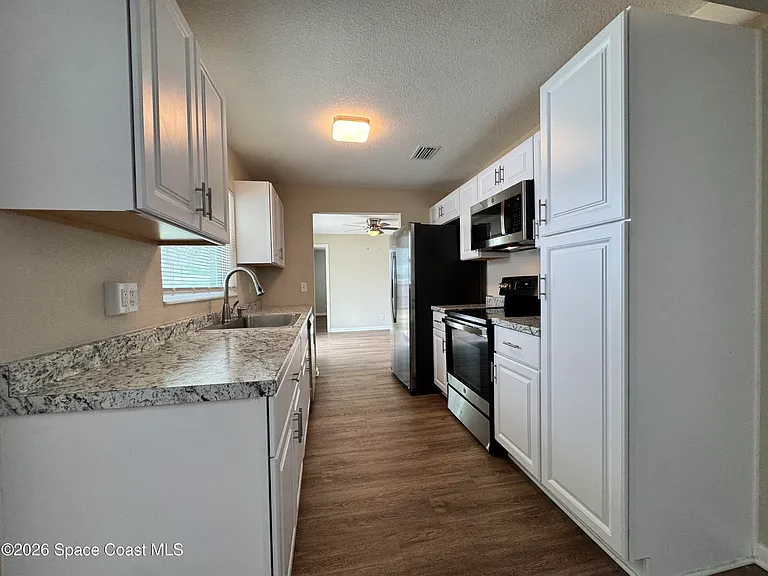1545 Polaris St — Photo 11