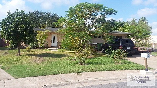 1st image of 17 Meadow Ln