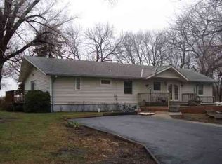 4454 SW Hoch Rd, Topeka, KS 66610