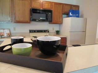 3527 Sugar Crest Dr APT B, Florissant, MO 63033