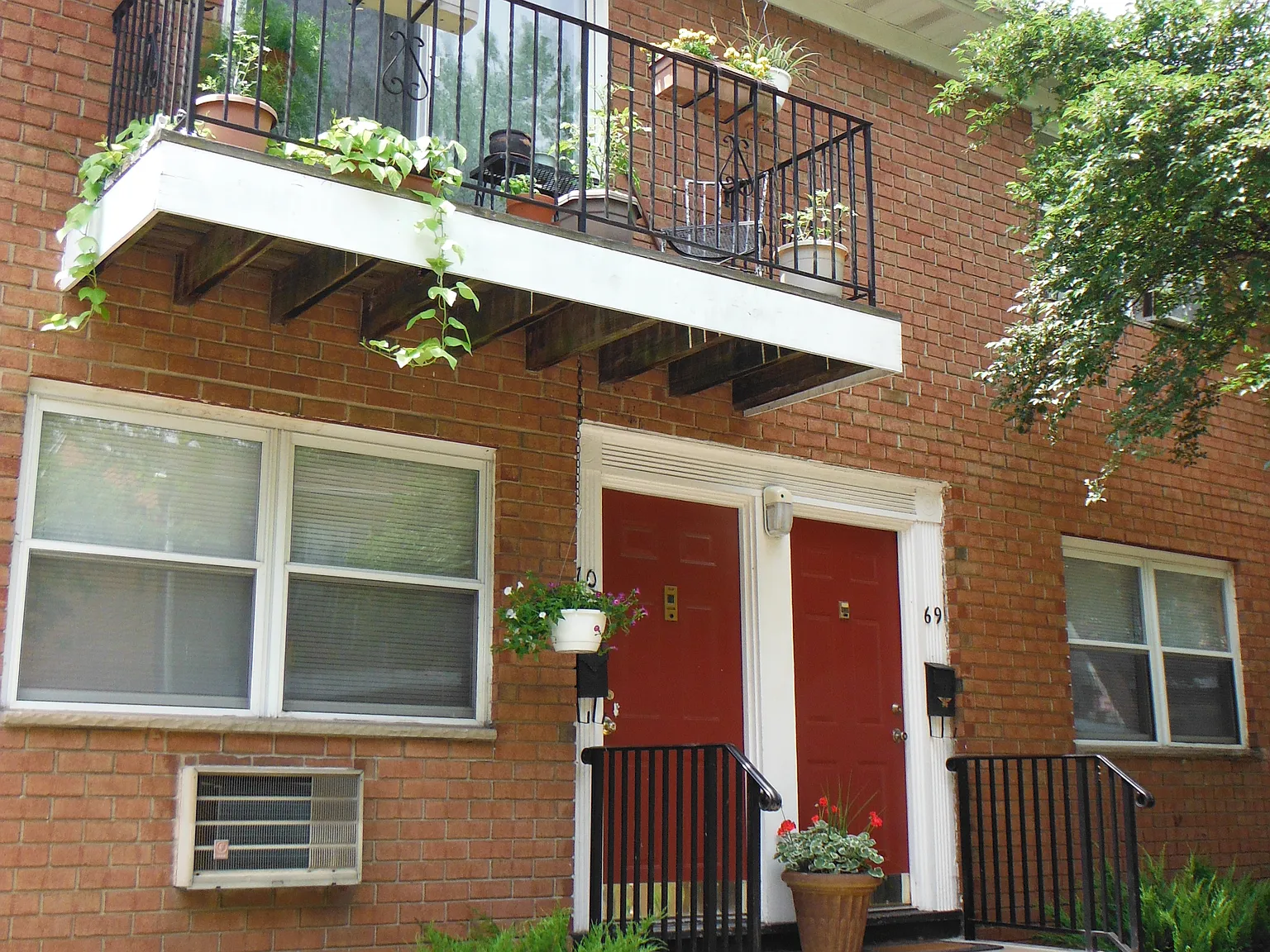 Park Brook Gardens — Photo 3