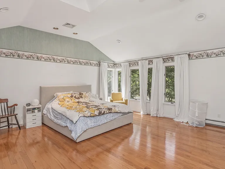 1 Brothers Ct — Photo 19
