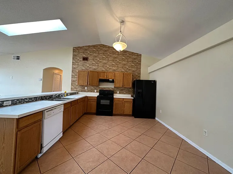 857 Blanc Ct — Photo 15