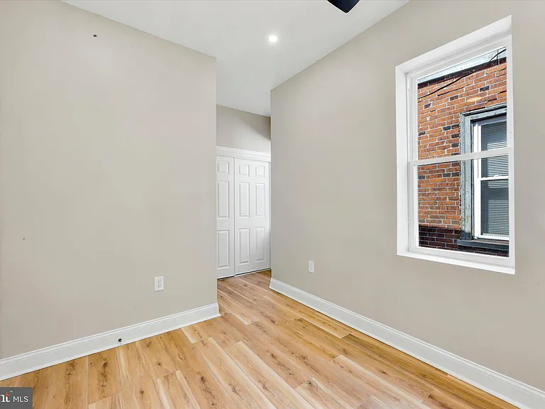 5853 Cedar Ave — Photo 13