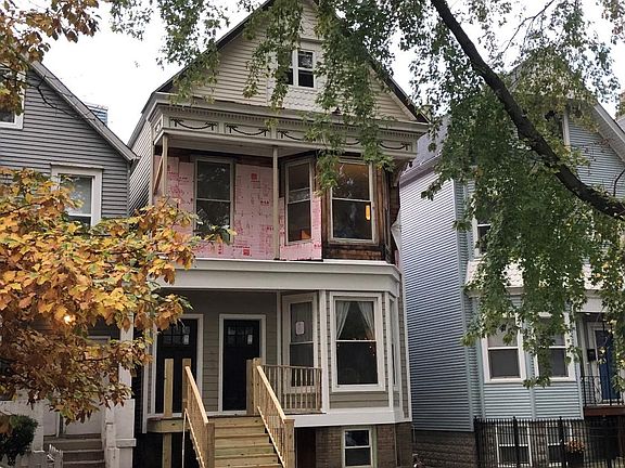 2nd image of 1905 W Henderson St #G