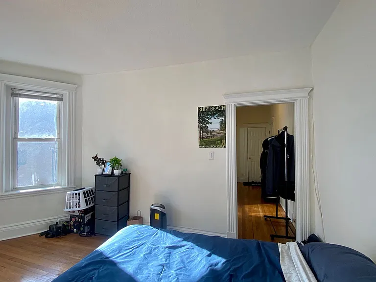 110 Warren St #18 — Photo 22