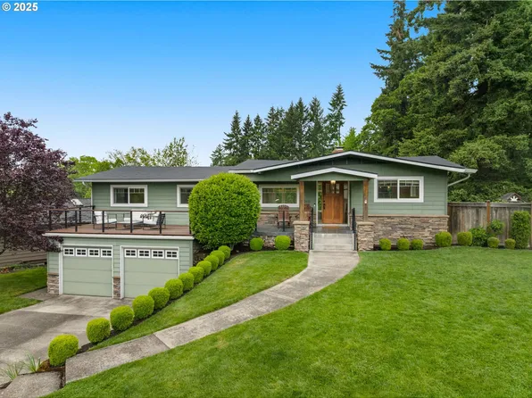 12115 SW Foothill Dr, Portland, OR 97225