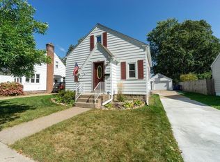 1015 N 6th Ave, Wausau, WI 54401