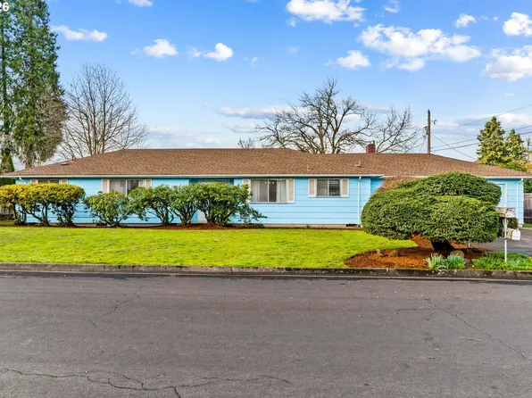 2434 14th Pl, Springfield, OR 97477