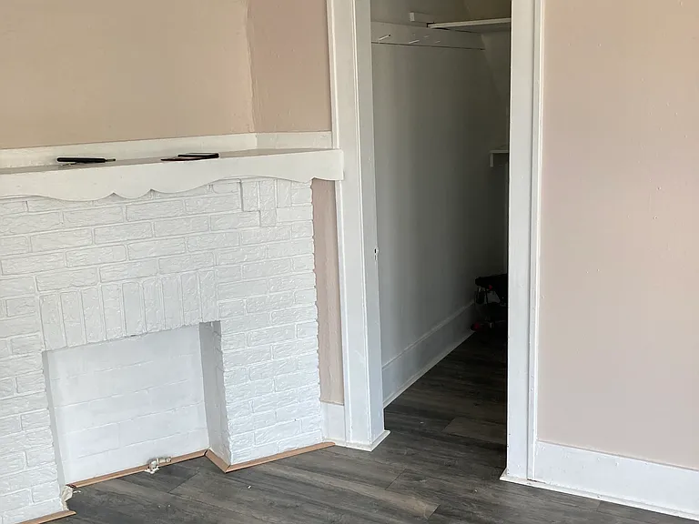 1311 Roosevelt Ave #DOWN STAIRS — Photo 12