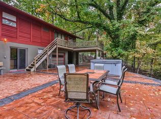 18634 Coppermine Rd, Rogers, AR 72756