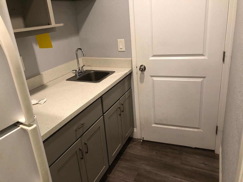 1st image of 940 Mesa Oak Ct #A