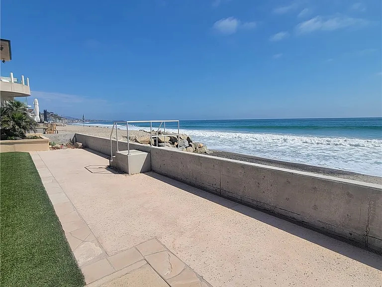 35225 Beach Rd — Photo 10