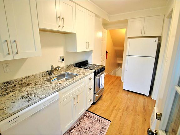 4th image of 2760 Wooster Rd #2760