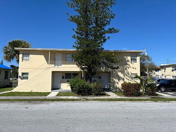 2nd image of 803 Henrietta Ave #2