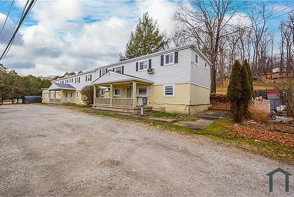 2 bed, $1,000 — Photo 1