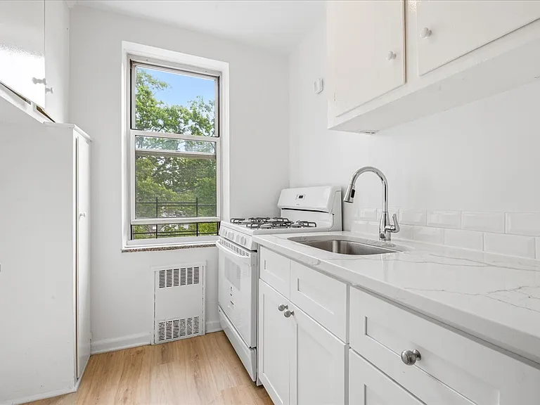 82-40 Austin St #6B — Photo 17