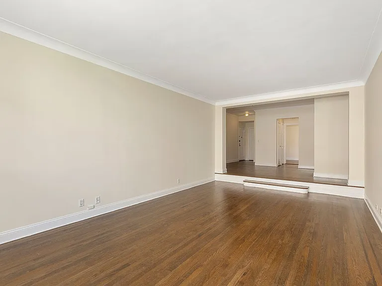 310 E 75th St #4G — Photo 9