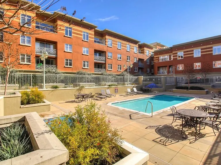 130 E San Fernando St #420 — Photo 1