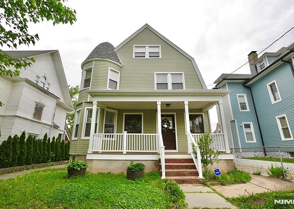 1st image of 566-568 Highland Ave