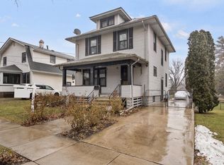 814 Pennsylvania Ave, Aurora, IL 60506