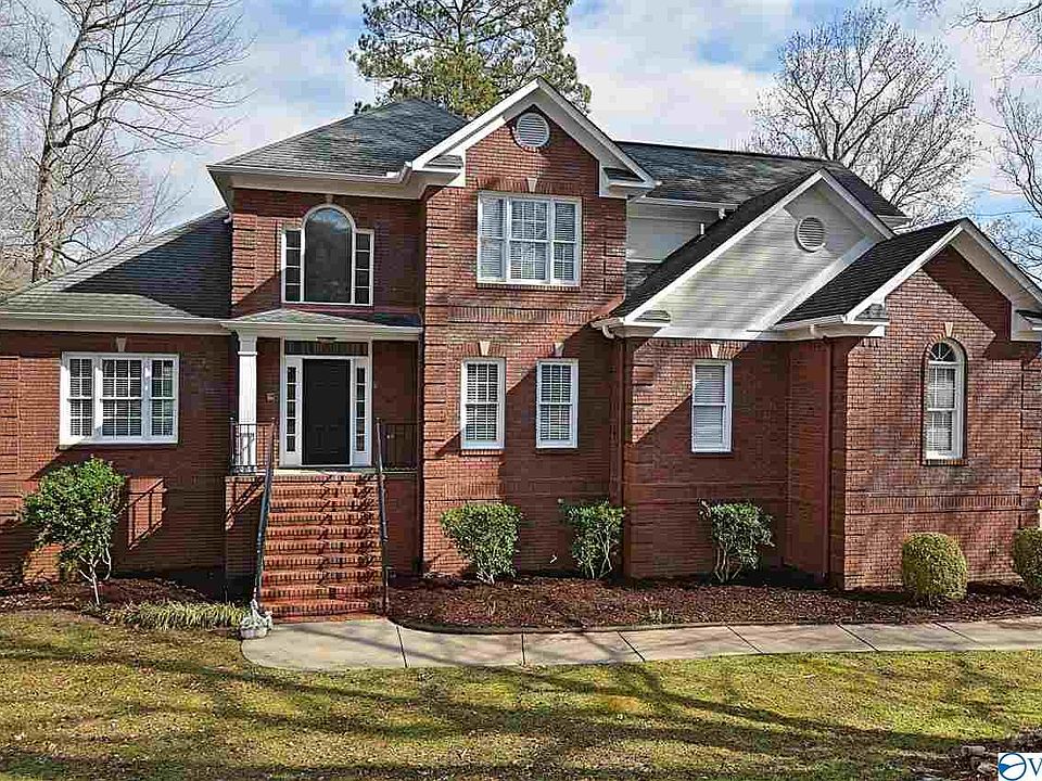 1st image of 2724 Tammerack Ln SE