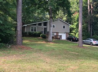 185 Henson Cir, Carrollton, GA 30117