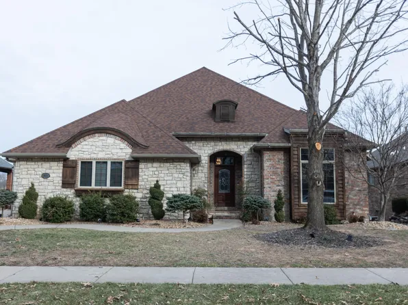 6046 S Parkhaven Lane, Springfield, MO 65810