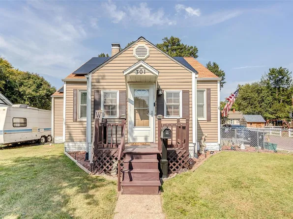 301 S 29th St, Belleville, IL 62226