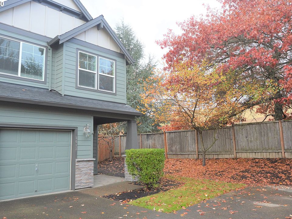 1st image of 3613 N Oak Hollow Dr