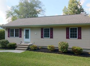 202 Hosner Mountain Rd, Hopewell Junction, NY 12533