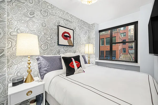 Bedroom, photo 1