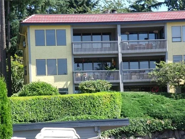 11634 100th Ave NE #B-323, Kirkland, WA 98034