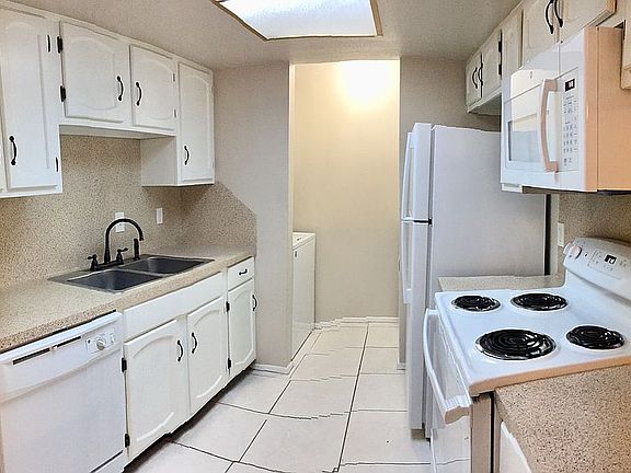 Wide angle of the kitchen